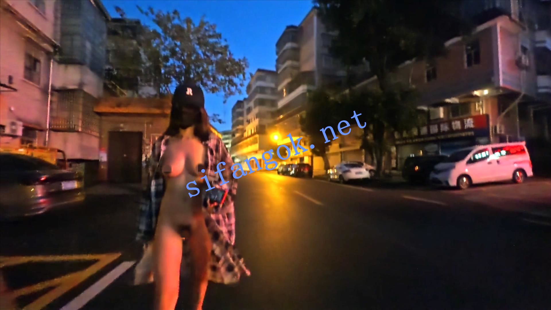 ❤️【cikaimoon】夜市裸露买烧烤人前极限露出 预览图 7