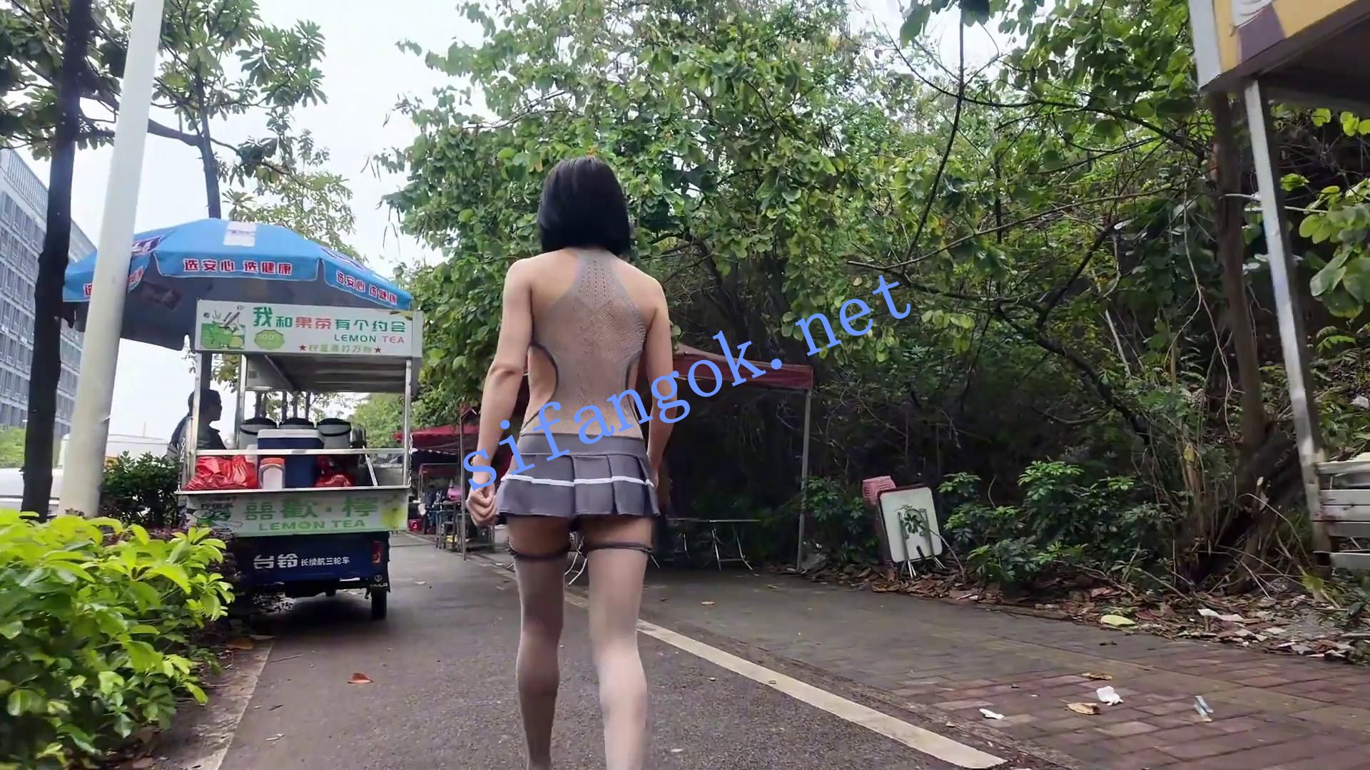 ❤️【cikaimoon】户外露出 无视路人故意露出勾引 预览图 19