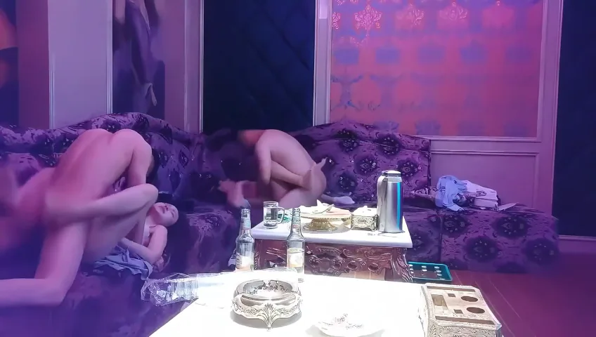 KTV歌厅探花 – 淫乱KTV包间 爆操各种 学生妹 兼职御姐白领 公主外围 多人运动 超大合集【197V132G】 预览图 9