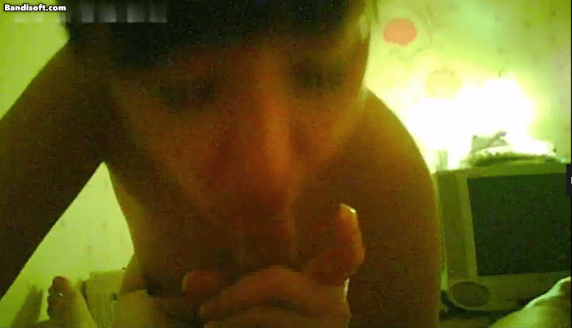 【韩国红灯区按摩偷拍】酷似杨幂的小姐很温柔 预览图 7