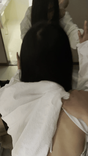 最新反差婊泄密，反差眼镜婊舔脚吞精敷面膜,无套内射流出合集【78V31G 】 预览图 20