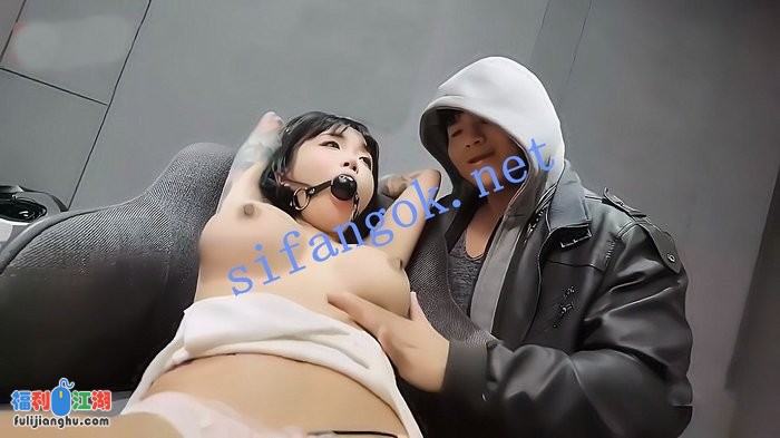 XV002肉棒调教贪小便宜的婊子-苏樱花[某房原版]【1.44G】 预览图 1