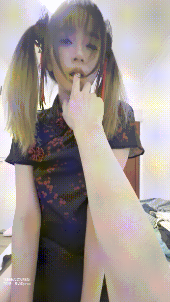 ✅露脸才是王道！极品颜值小情侣私拍泄密，超高颜值反差学妹 清纯靓丽的外表下有一颗淫荡的心(7V) 预览图 9