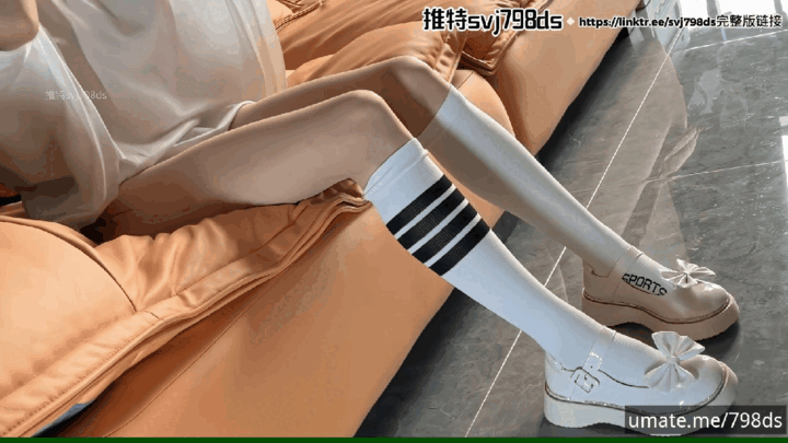 极品情侣博主【Svj798ds】身长腰细、巨乳白虎漫画腿 极品嫩模身材,各种大尺度,足交，日常爱爱记录AI增强版合集 预览图 24
