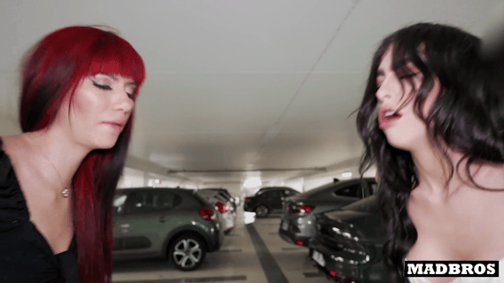 媚黑婊系列MadBros 巨屌黑人组合公共场所 野战 爆干反差婊系列精选合集【35V70G】 预览图 18