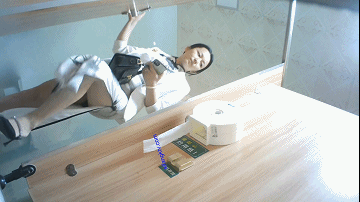 私房大神流出【隔墙有眼】经典厕拍，作死小能手的惊魂抄底神作大合集！ 预览图 36