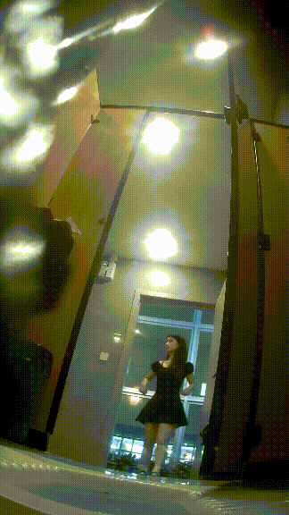 ⚫️精品厕拍⑵，脸穴同框真实偷拍公共女卫超多小姐姐方便(12V) 预览图 12