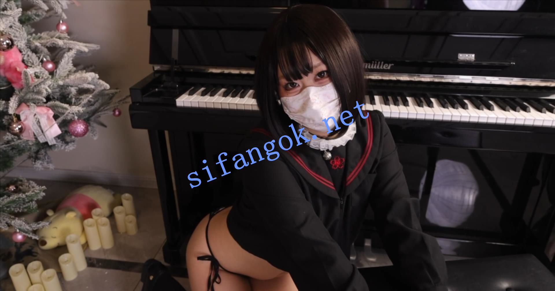 极品COSER【小黄帝Zoey】1月最新露出性爱福利 预览图 4