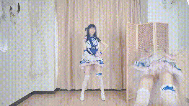 ⚫️极品反差美少女【埋导演】最新作品，COSER水团上裸舞自慰足交3P口交 预览图 1