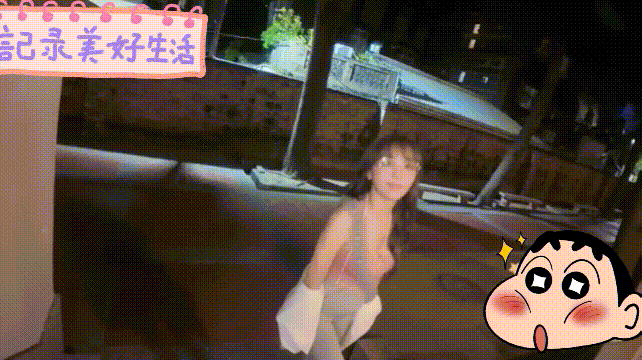 ⚫️洋气颜值又高，极品眼镜妹【MitsuKatty】狂野口交激情啪啪，后入猛干潮喷，白虎嫩穴中出内射 预览图 1