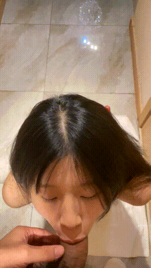 ⚫️筷子长腿露脸大学生小母狗，人前清纯私下反差，吃鸡自慰啪啪都很拿手(12V) 预览图 4