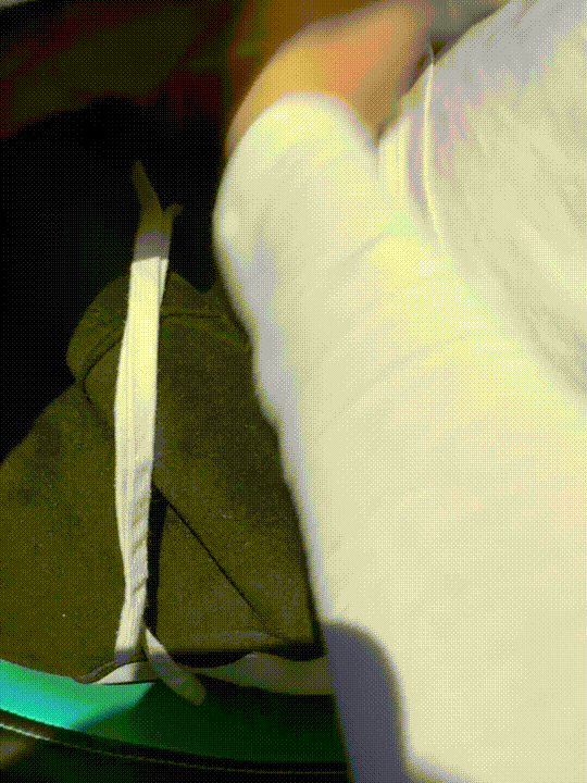 极品黑丝女神【xigua2002】公共场合跳蛋发骚喷水 勾引 最新合集 预览图 17