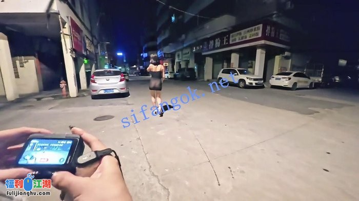 ❤️【cikaimoon】全裸乡村铁轨露出 透明黑丝城市游走[某房原版]【2.84G】 预览图 4