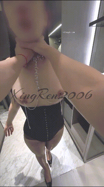 ✅173大一舞蹈生『小杏仁』私人定制啪啪视频，身为舞蹈生的小杏仁玩出不少花样，舞蹈服 黑丝白丝等 上(27V) 预览图 11