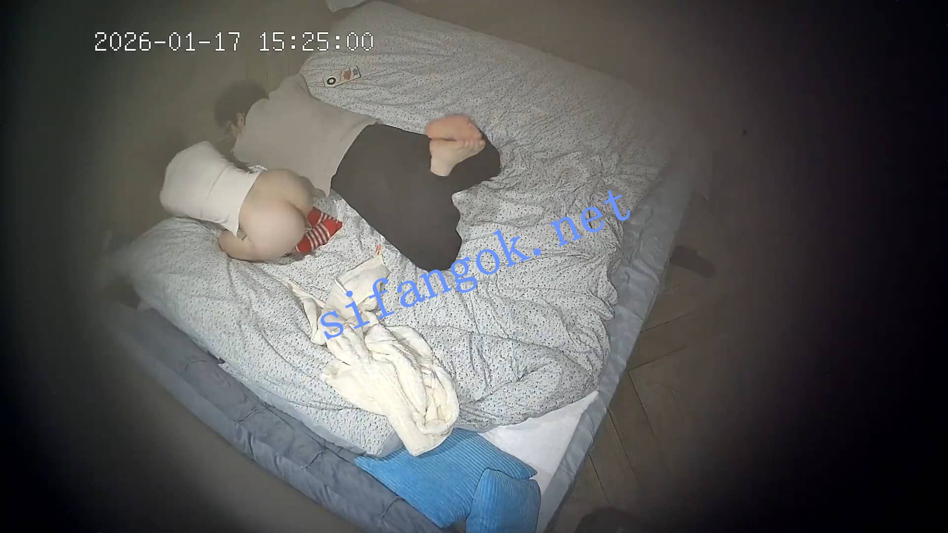 ❤️20260121❤️极品白月光学生妹吃不够脱光缠着男友强制爱 预览图 11