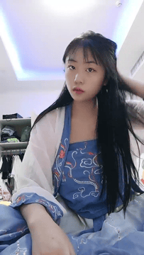 0后超级凶 西瓜大小巨乳美女做爱疯狂摇晃大奶被男主吸舔巨乳全集 114V 61.2G 预览图 1