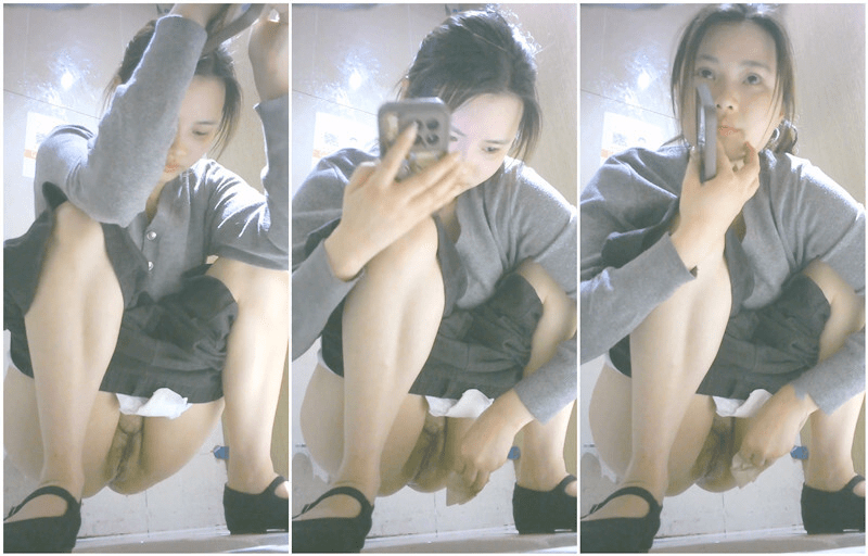 商场女厕全景偷拍美女店员❤️人美BB也嫩 预览图 1