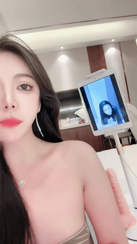 ❤️尤物小妖精~【西奶】带闺蜜约炮，被狠干双洞爆浆【26V/31.1G】 预览图 1