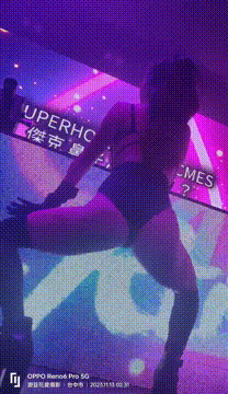 精品流出【台湾夜店】酒吧迪厅刺激热舞 太骚了 都是高颜值美女 尺度堪称无敌，直接现场给观众口交 158v/31g 预览图 29