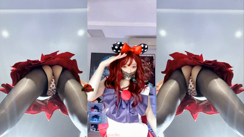 超人气骚货【一直霸王兽】露脸双视角+内部付费群整合 85V 29.5G 预览图 15