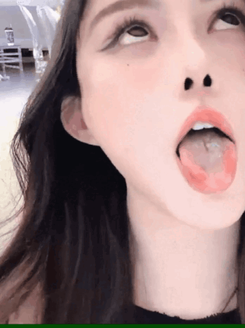 新晋主播【linjianvhai】极品网红脸御姐乖巧露脸听指挥、长腿黑丝高跟职业装、户外勾引自慰诱惑抽插喷水最新合集 预览图 13