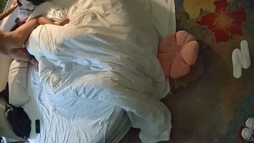 情趣台 12-30 很运动的一小少妇被纹身男勾搭开房操了 骑脖就往嘴里怼 坐在床边抱着少妇猛冲 颗秒 预览图 3