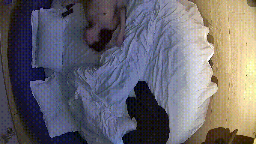 情趣台 12-23 光头佬约了个气质少妇 抱着就是啃 还玩上了口交69 光头老当益壮有实力 各种花式操 少妇爽到爆 预览图 4