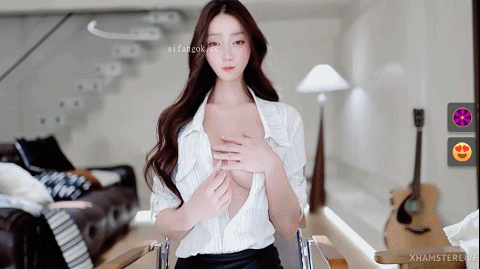 ⭐灬超美女神！【Aricia】神仙颜值~露奶乳夹~跳蛋隔内自慰自扣5V 预览图 4