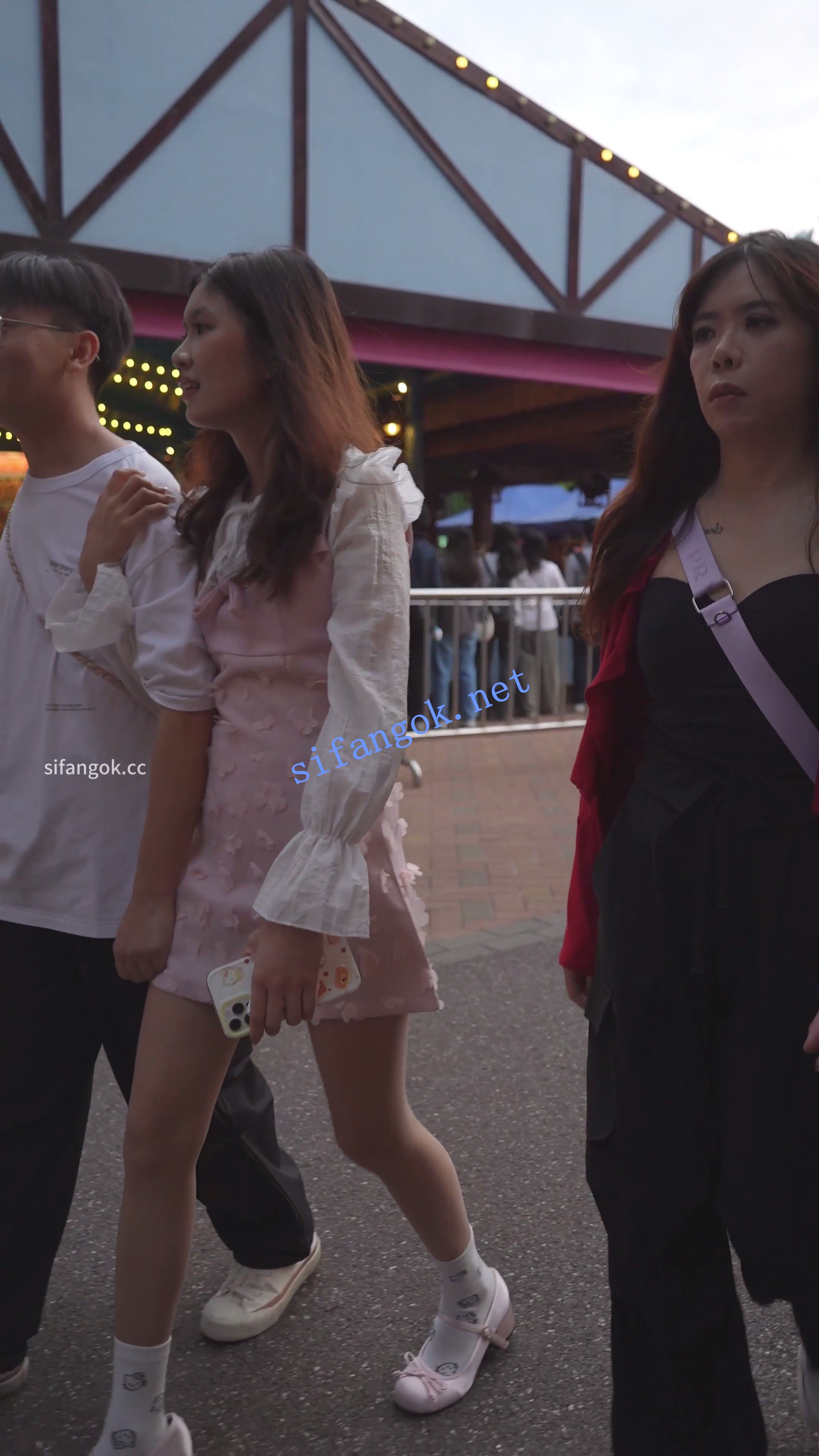 (BC-AA-622)粉色连衣裙小姐姐穿肉色丝袜..开灯抄底微透无痕… 预览图 1