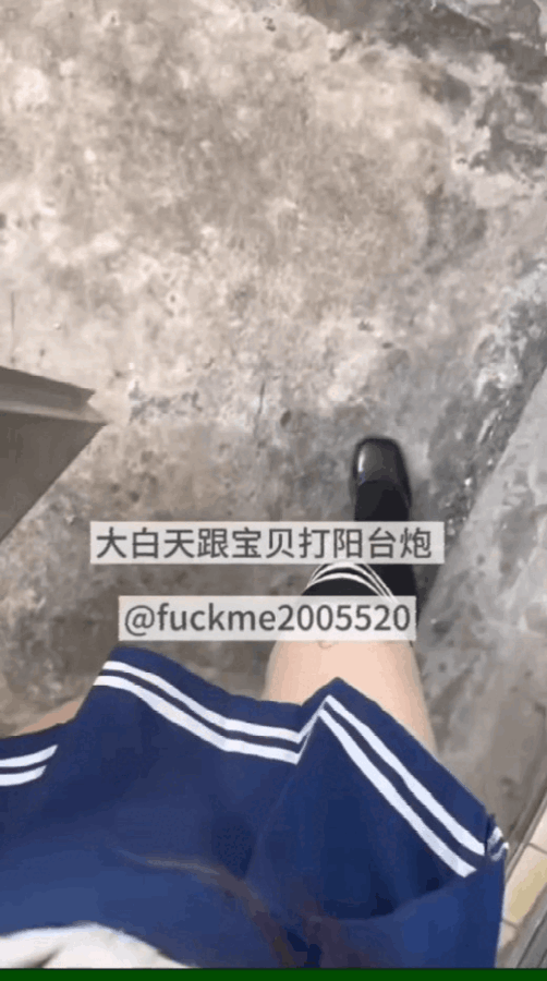 广佛深第一楼凤反差婊骚母狗『晴宝』为了生活的卖逼女,联合闺蜜接客双飞，土豪国庆伴游户外，性爱调教最新十二月合集 预览图 15