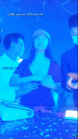 强推！户外经典【南方联合体模】骚女神约粉丝群p啪啪 车震合集！ 预览图 40