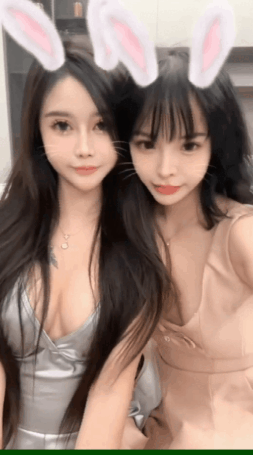 广佛深第一楼凤反差婊骚母狗『晴宝』为了生活的卖逼女,联合闺蜜接客双飞，土豪国庆伴游户外，性爱调教最新十二月合集 预览图 2