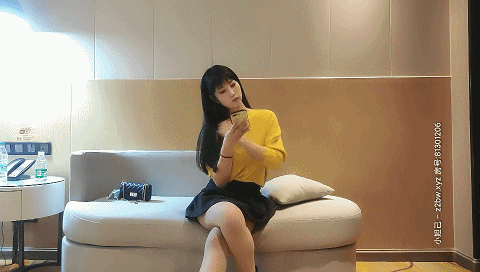 专约高颜值美女【壹屌探花】惊心动魄差点被发现偷拍去重原版+2K修复版合集 预览图 37