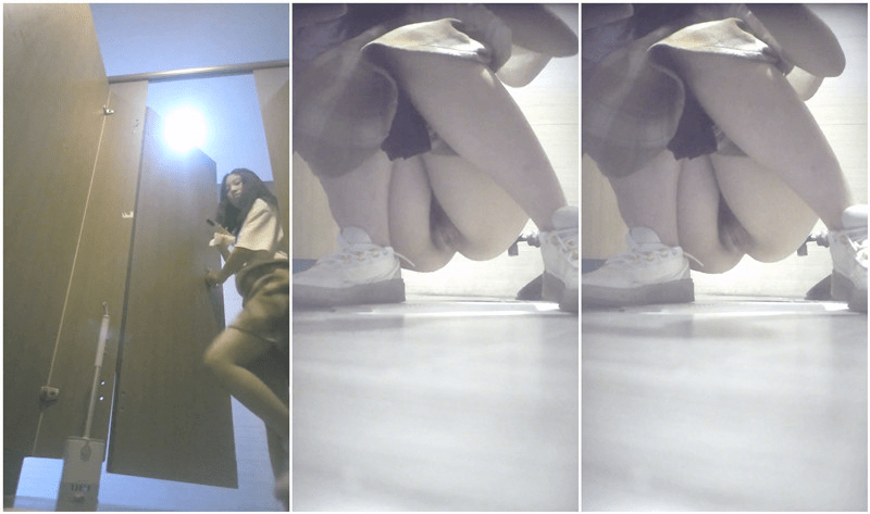 大神潜入酒吧女厕全景偷拍多位大长腿小姐姐❤️各种各样的小黑鲍2 预览图 1