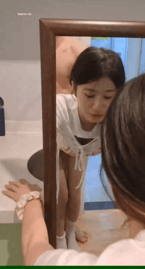 众多露脸反差婊被爆操内射调教、精品情侣泄密母狗独家合集 预览图 26