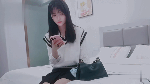 高端约炮【柒哥/阿柒/老王】吴某帆嫖过的顶级外围女,刚下海的学生妹等等AI增强版合集 预览图 35