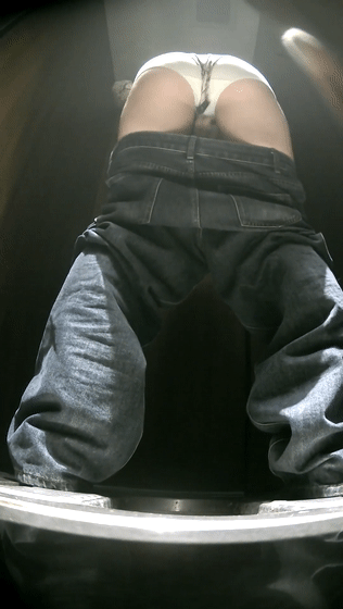 ❤️【厕拍】酒吧绿光系列 后拍几十位小姐姐尿尿 （8） 预览图 4