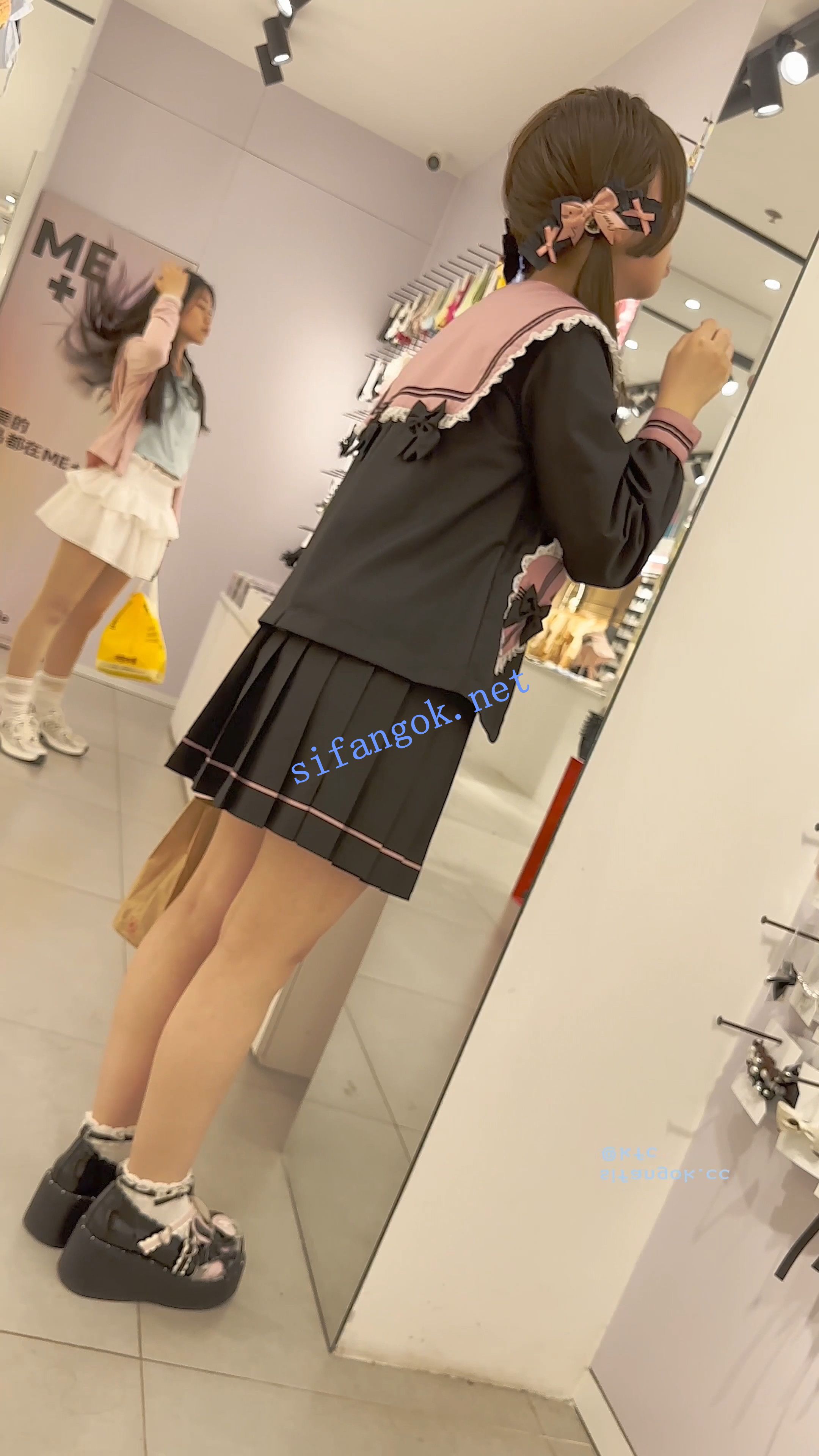 【KFC】JK制服萌妹和闺蜜逛街·可爱甜美系·淡灰色内内前后CD 预览图 1