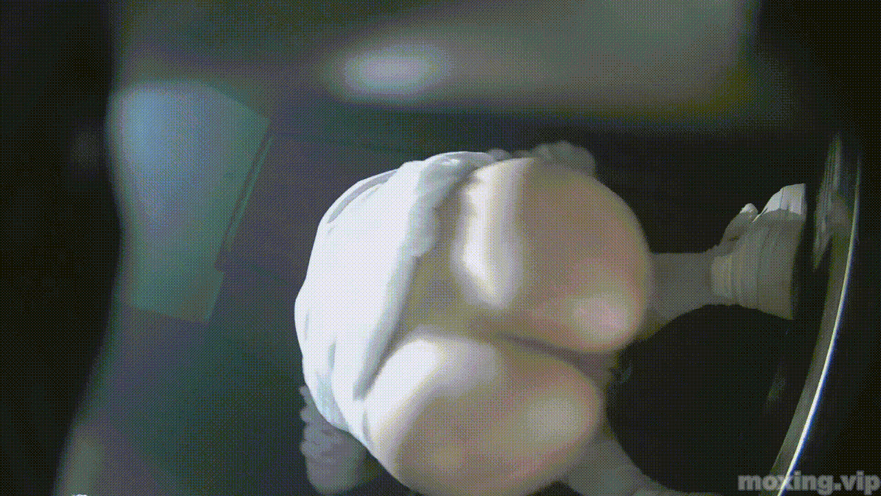 全网首发❤️【厕拍】酒吧绿光系列 后拍几百位小姐姐尿尿 「某房原版」合集【268V+12.4G】 预览图 93