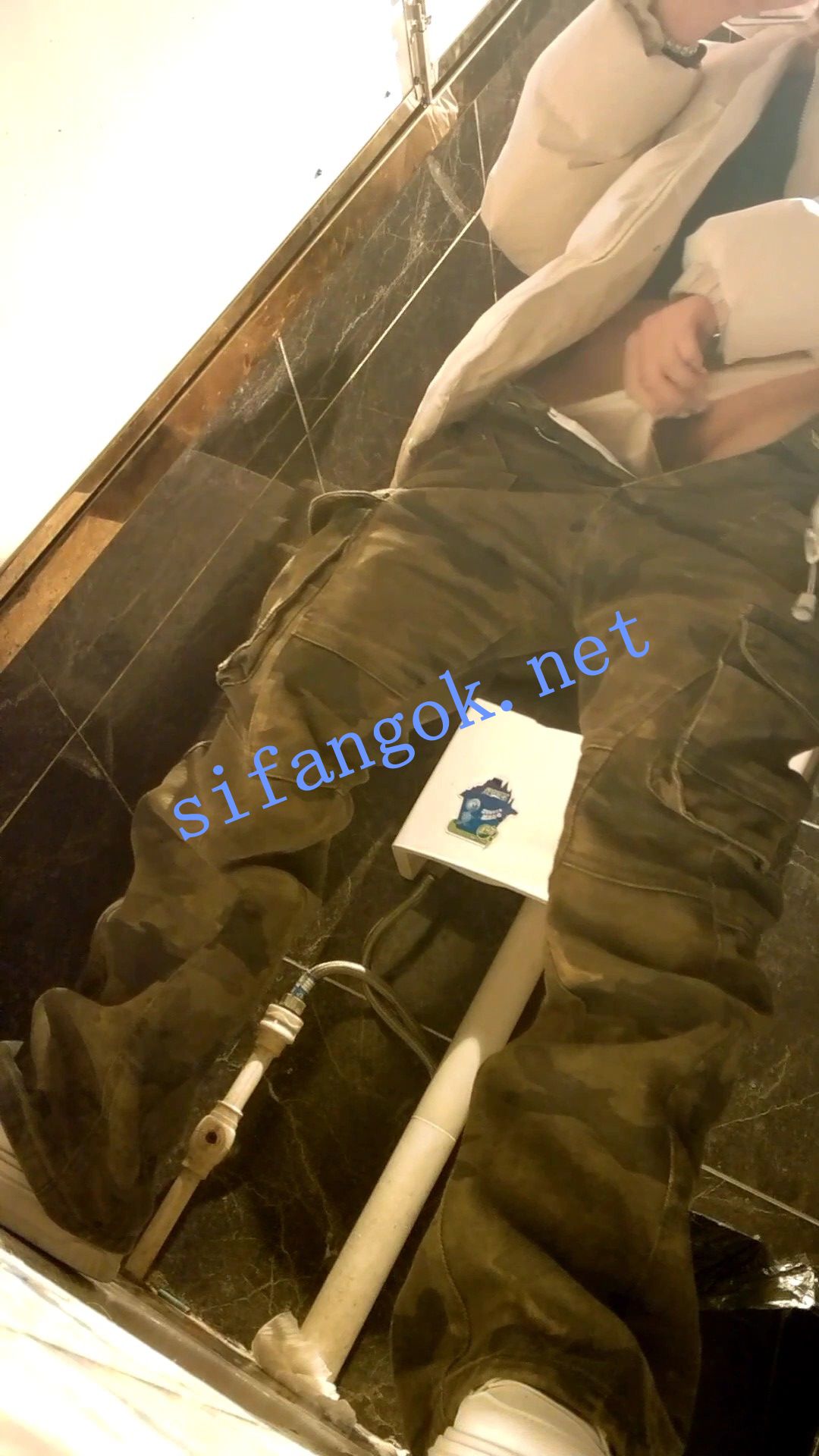 ✅全网首发【酒吧全景厕拍】各种黑丝高跟 美女如云 9 预览图 26