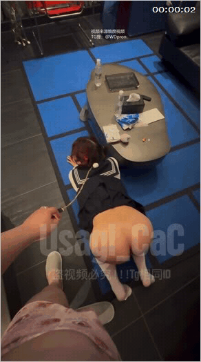 萝莉双马尾性爱私拍「主人的命令是绝对的」表面光鲜亮丽的Coser背地里居然是穿着JK黑丝给啤酒肚爸爸当肉便器碧池16V 预览图 4