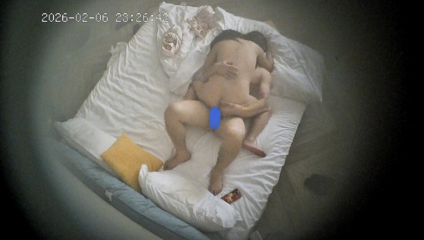 ⏪酒店偷拍⏩白嫩少女被抓手后入操穴 预览图 9