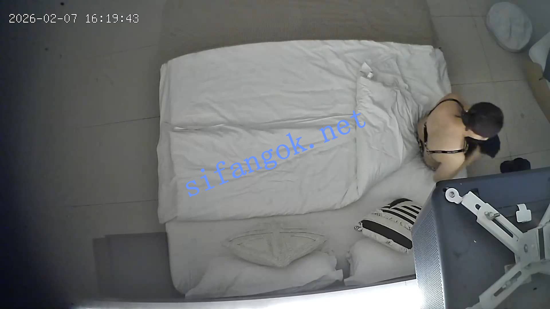 ❤️20260207❤️紫色韵味妹子内藏豹纹内衣到酒店赴约被狂舔 预览图 3