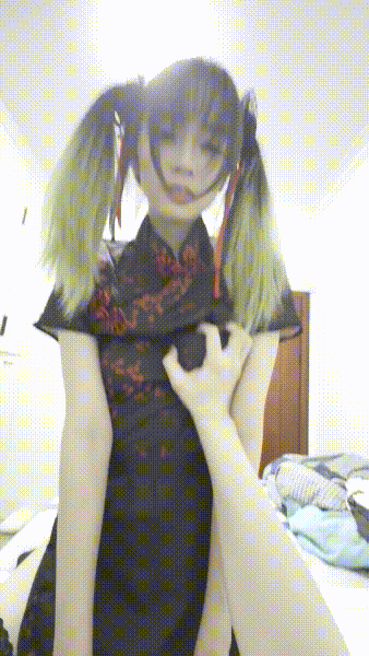 浙大反差婊眼镜美女【李熙】和男友啪啪私密视讯被曝光❤️无水印完整版流出(29V) 预览图 6