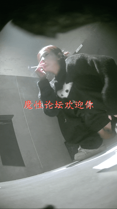 全网首发【酒吧全景厕拍】各种黑丝高跟 美女如云6-9合集[80v16g] 预览图 2