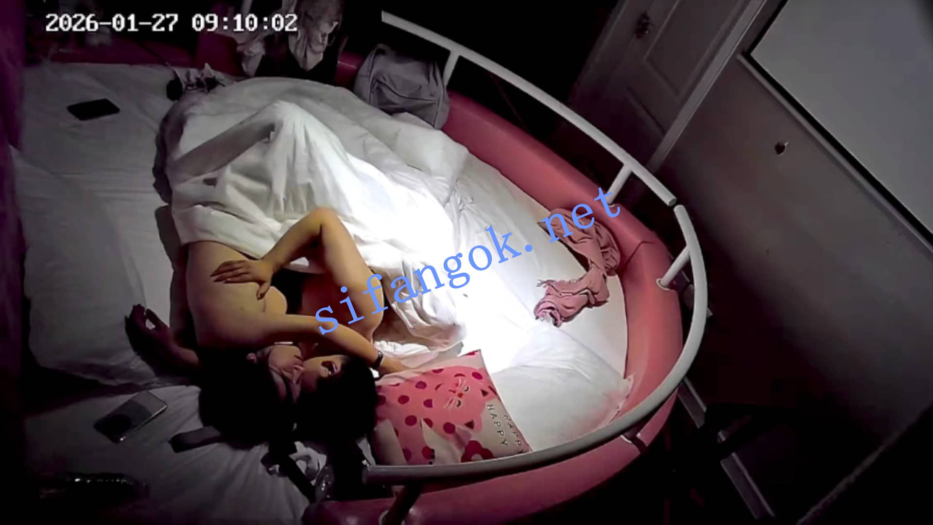 ❤️20260127❤️甜妹小女友被小伙借助电动床的便利疯狂颠簸 预览图 15