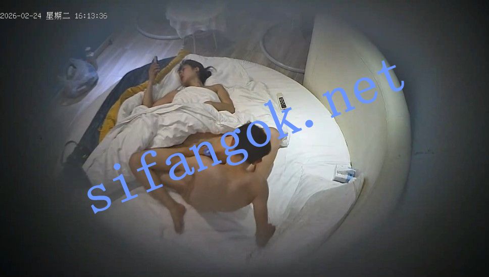 ⏪酒店偷拍⏩极品骚货女上夹鸡吧让男友爽死了 预览图 4