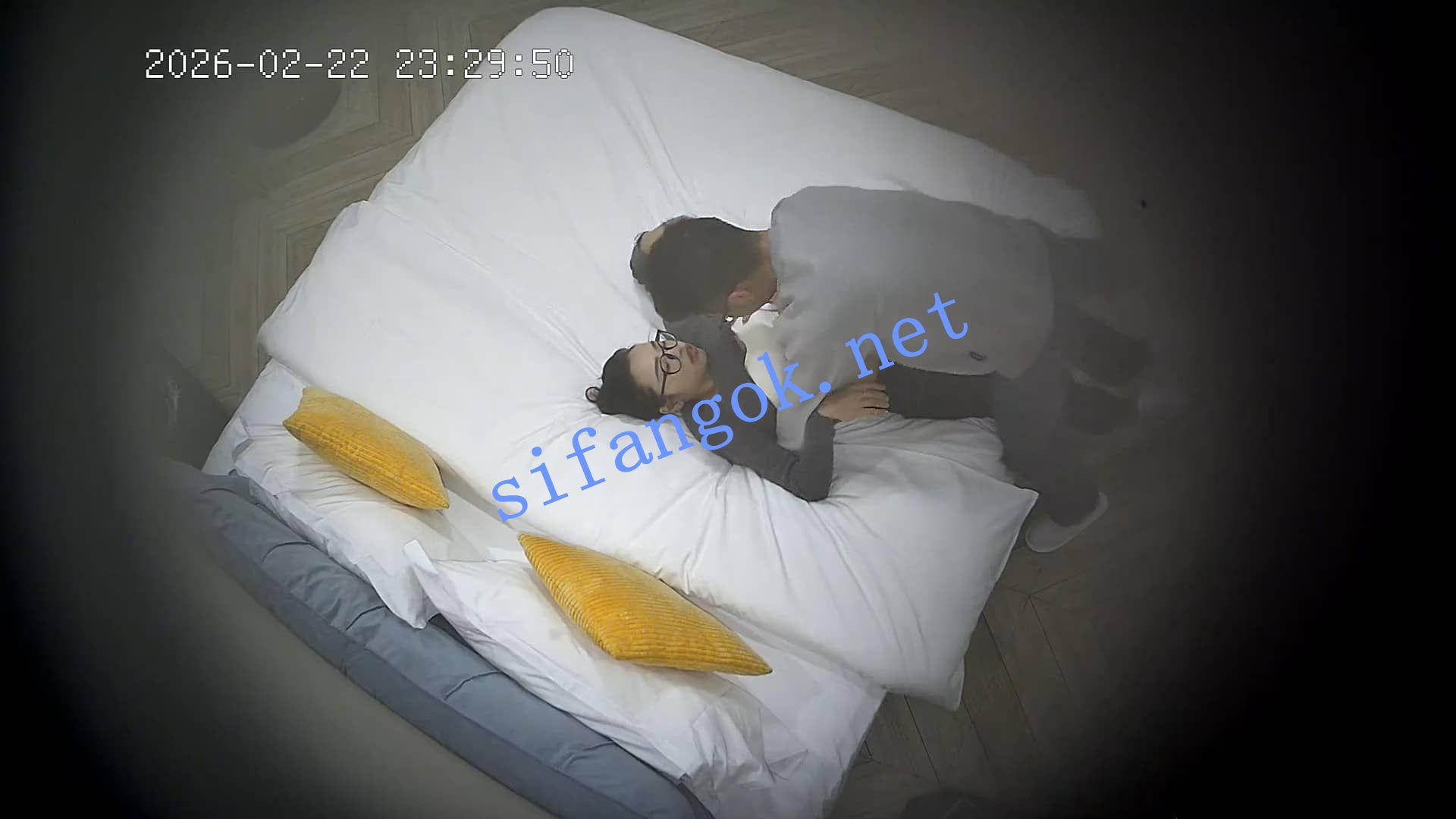 ❤️20260222❤️甜美白皙女友刚进入房间就被推到拽手后入操 预览图 1