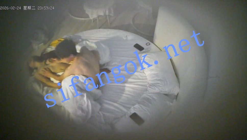 ⏪酒店偷拍⏩极品骚货女上夹鸡吧让男友爽死了 预览图 3