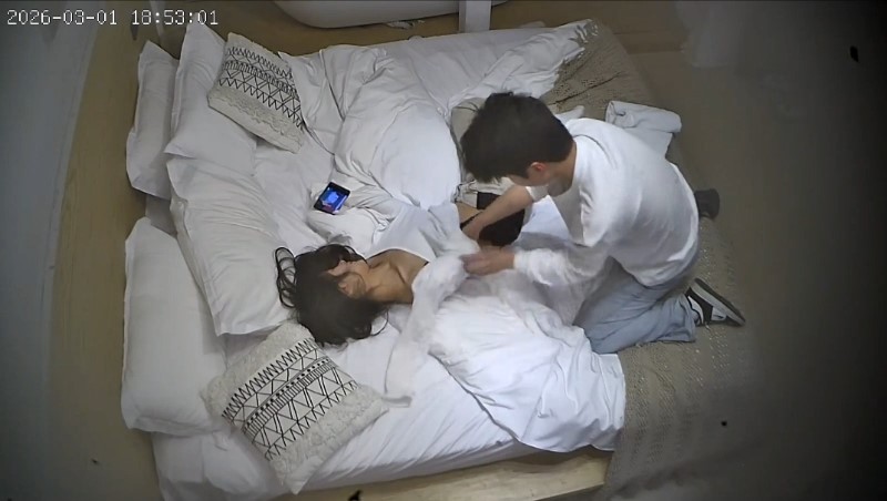 ⏪酒店偷拍⏩小白袜校花换装让男友醉生梦死各种操嫩穴